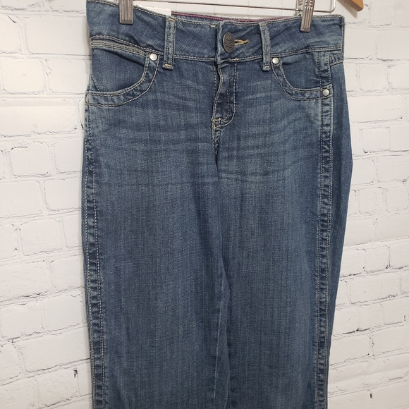Wrangler NWT Premium Patch Sz 1/2 × 32 Mae Jeans - Picture 10 of 16